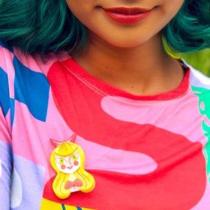 NIB ~ ERSTWILDER x KITSCHY WITCH “A CURIOUSER & CURIOUSER ALICE” BROOCH 2021